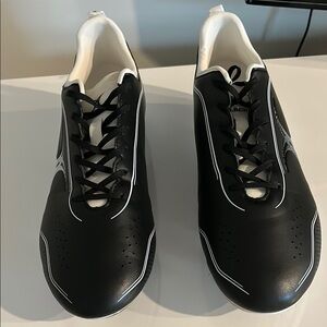 Gilbert Black and White Athletic Shoes for Optimal Performance Size‎ 13